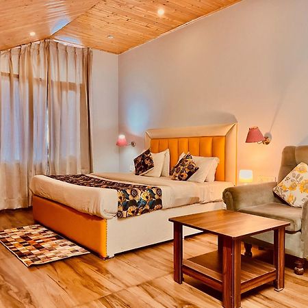 Hadimba Hill View By Hadimba Palace, Manali - Premium Room ! Family Hotel ! Parking ! Near Hadimba Temple Exteriér fotografie