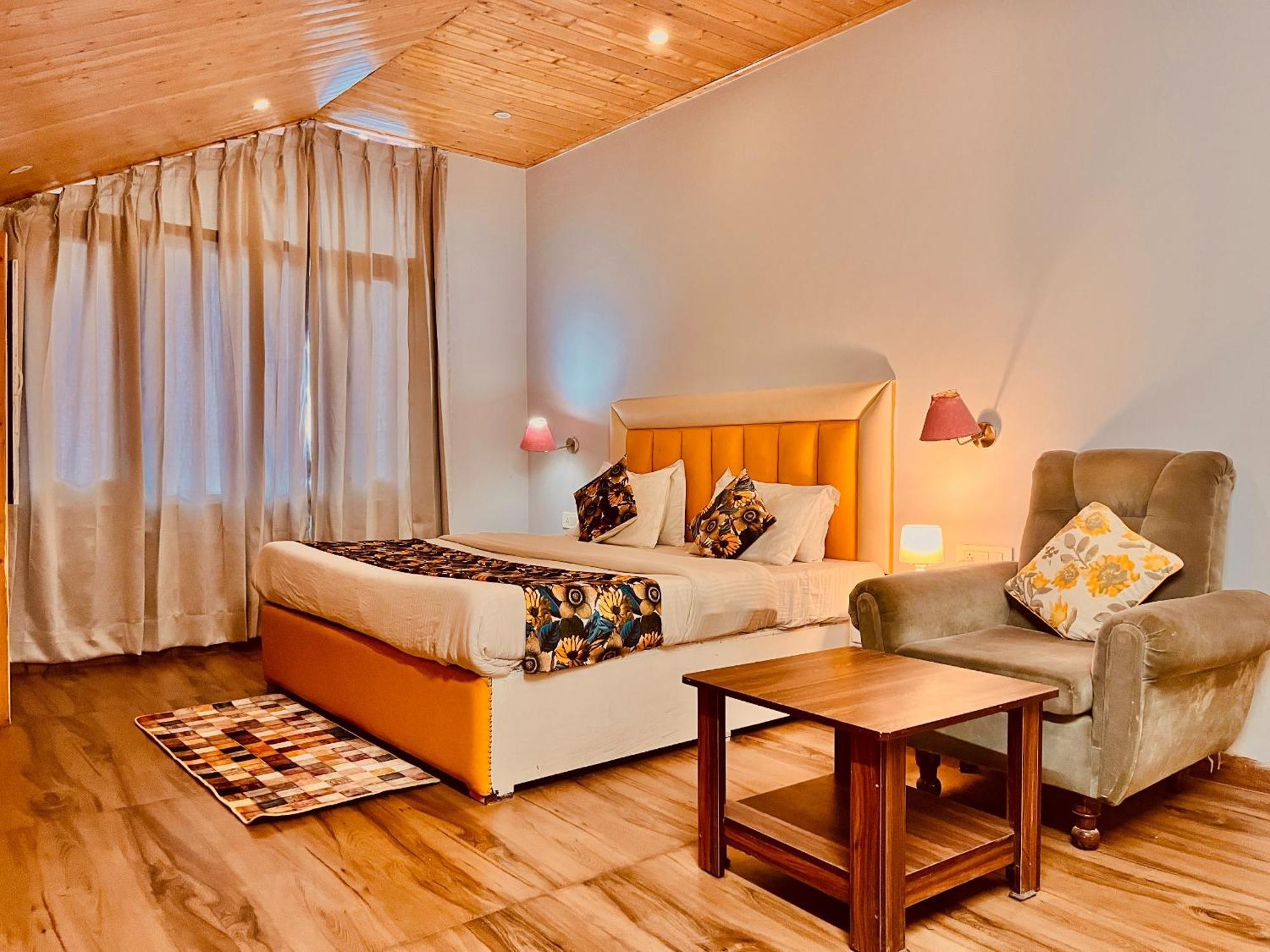 Hadimba Hill View By Hadimba Palace, Manali - Premium Room ! Family Hotel ! Parking ! Near Hadimba Temple Exteriér fotografie