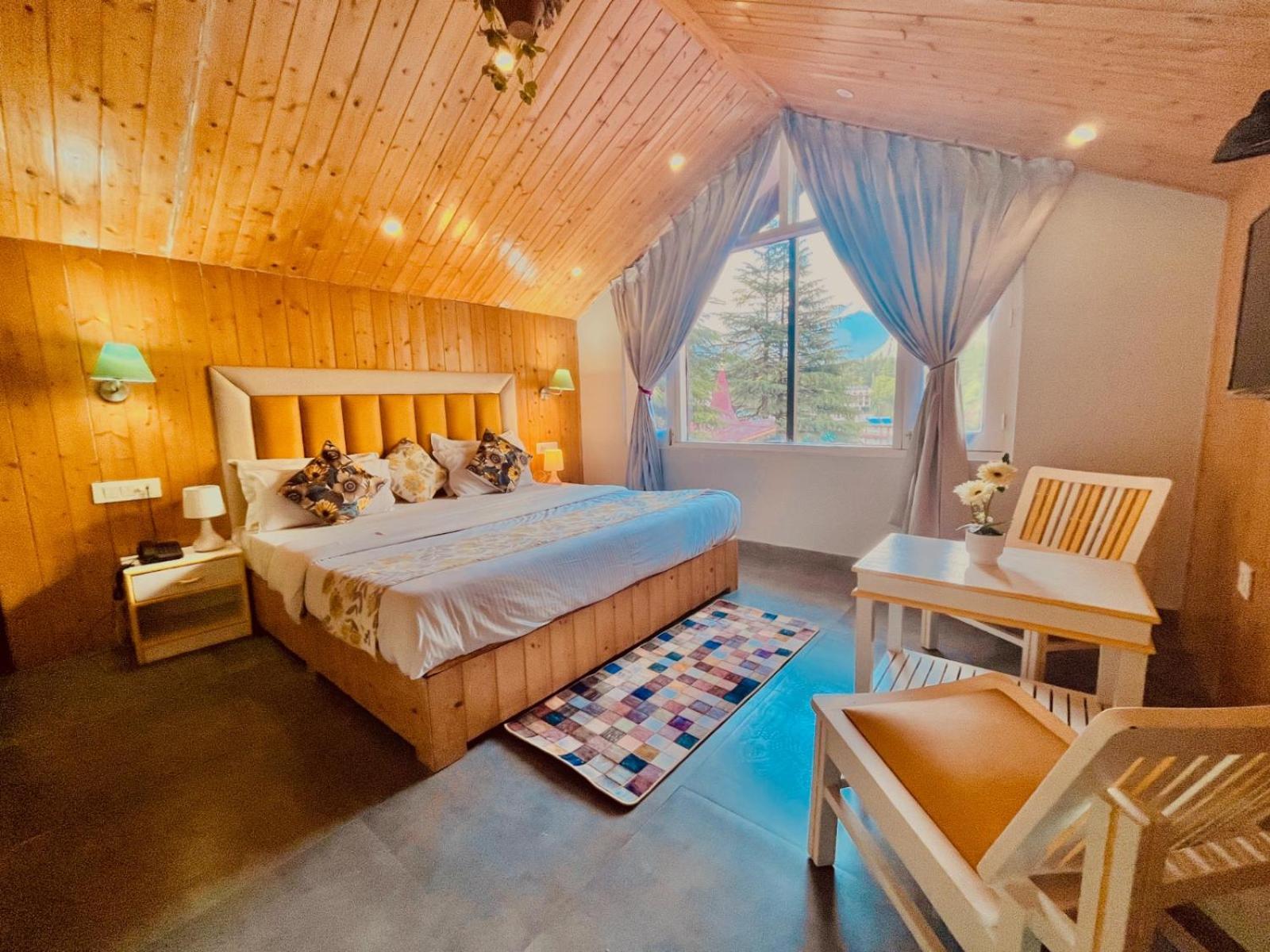 Hadimba Hill View By Hadimba Palace, Manali - Premium Room ! Family Hotel ! Parking ! Near Hadimba Temple Exteriér fotografie