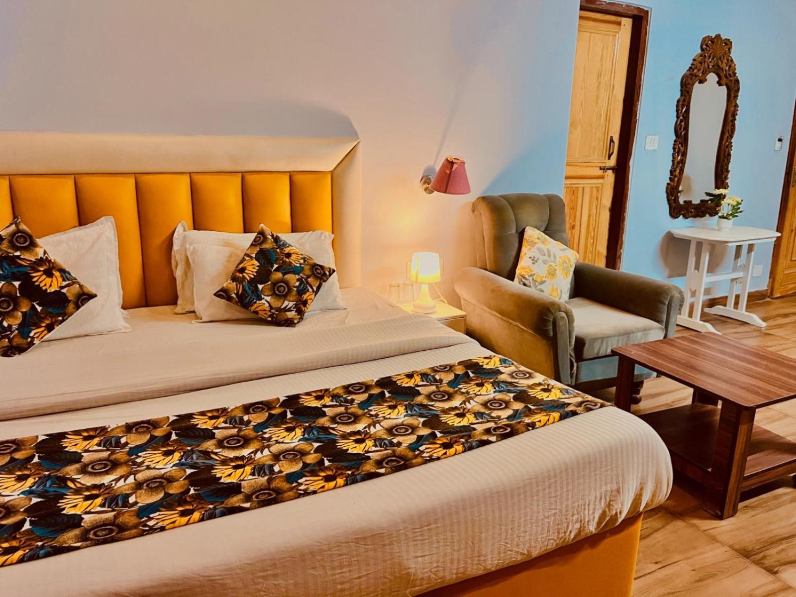 Hadimba Hill View By Hadimba Palace, Manali - Premium Room ! Family Hotel ! Parking ! Near Hadimba Temple Exteriér fotografie