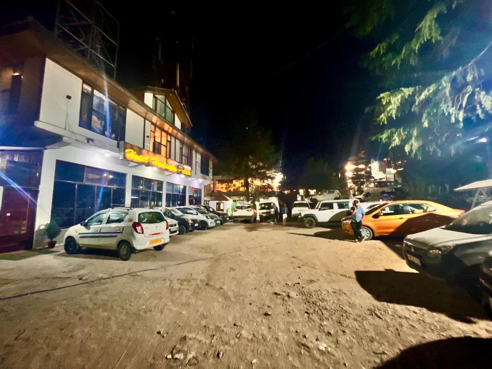 Hadimba Hill View By Hadimba Palace, Manali - Premium Room ! Family Hotel ! Parking ! Near Hadimba Temple Exteriér fotografie